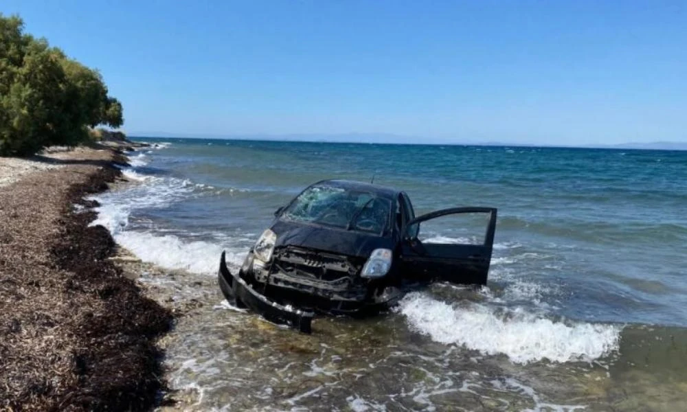ΗΠΑ: Όχημα κατέληξε στη θάλασσα έπειτα από τρελή καταδίωξη